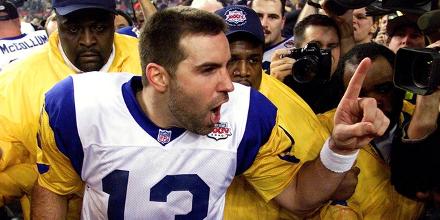 Warner won his first Super Bowl with the Rams in 2000. (Reuters)