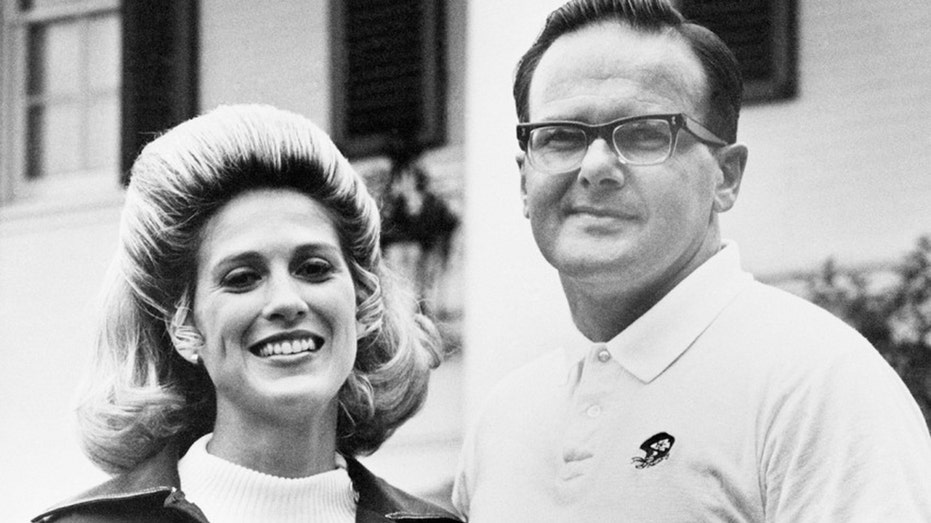 Norma Hunt, wife of late Kansas City Chiefs founder and only woman to  attend every Super Bowl, dies at 85