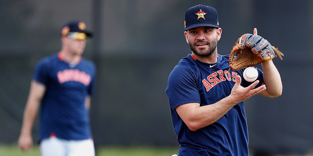 Houston Astros players heckled by fans during batting practice at spring  training