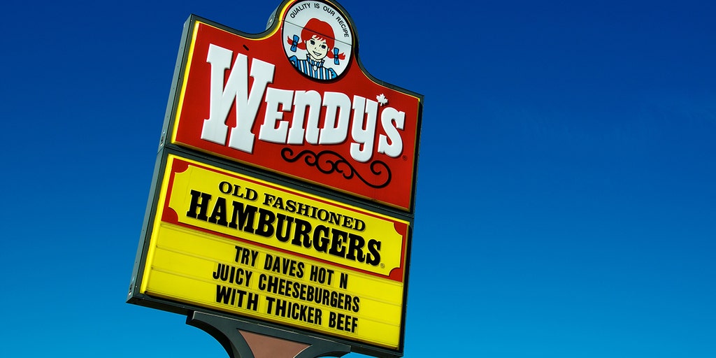 Michigan man bathes in Wendy's kitchen sink, viral video shows