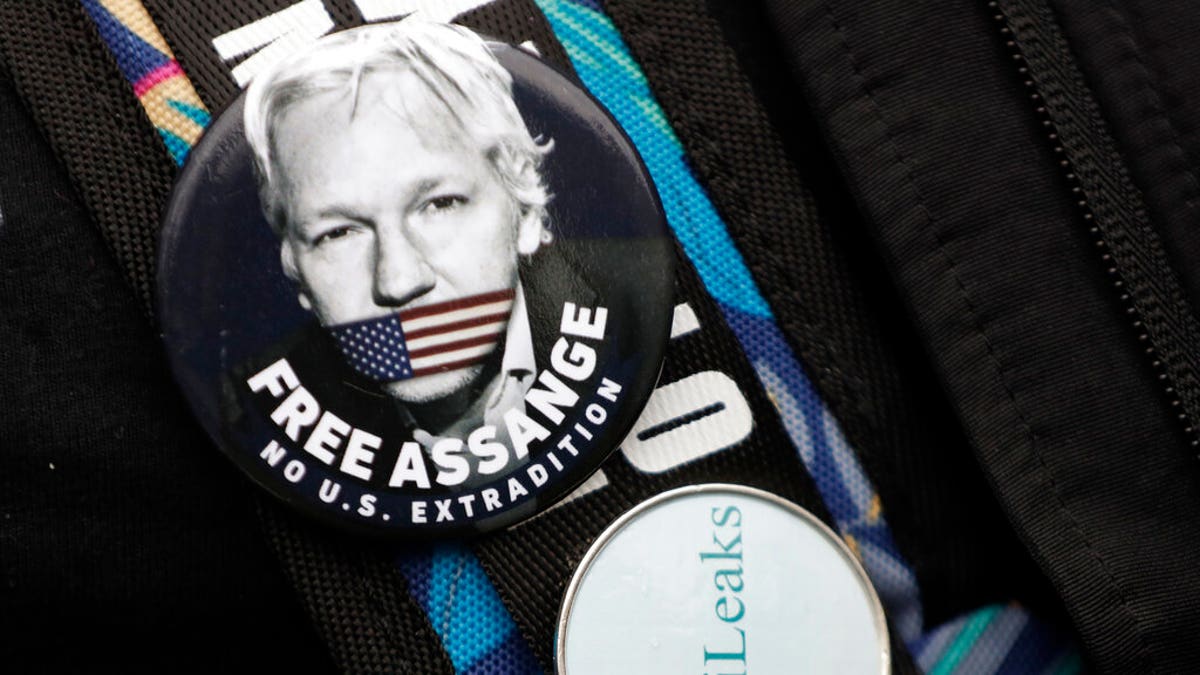 Pins showing support for Julian Assange 