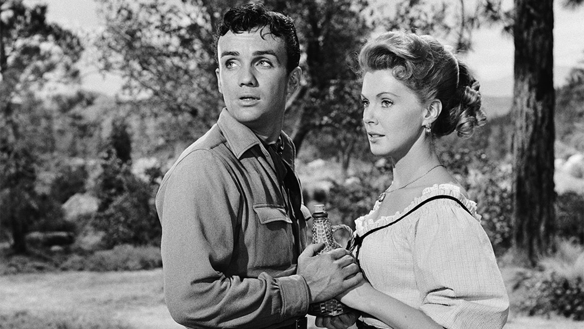 Bonanza "Showdown" Episode 1 (l-r) Ben Cooper as Sam Kirby, Jody Warner as Ellie McClure. Photo by: NBC/NBCU Photo Bank