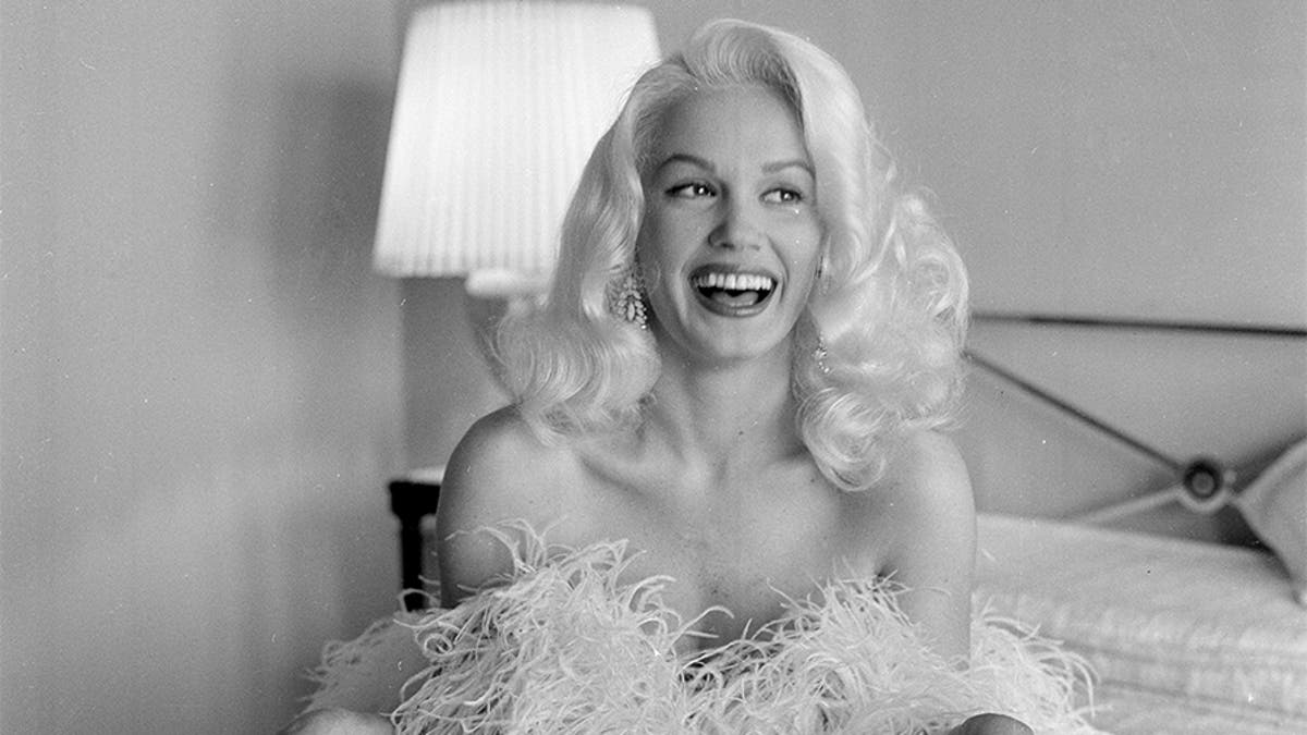50s sex symbol Mamie Van Doren on leaving Hollywood after Marilyn Monroes death There were a lot of drugs Fox News photo pic