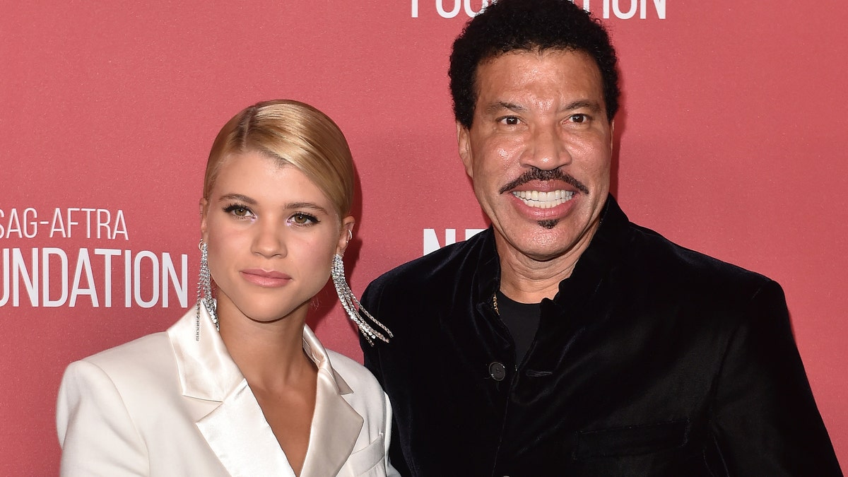 Lionel Richie and daughter Sofia Richie arrive at SAG-AFTRA Foundation Patron of the Artists Awards 2017 on November 9, 2017 in Beverly Hills, California. 