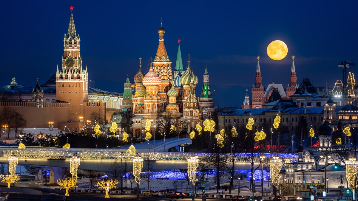 St Basil's Cathedral in Moscow at night