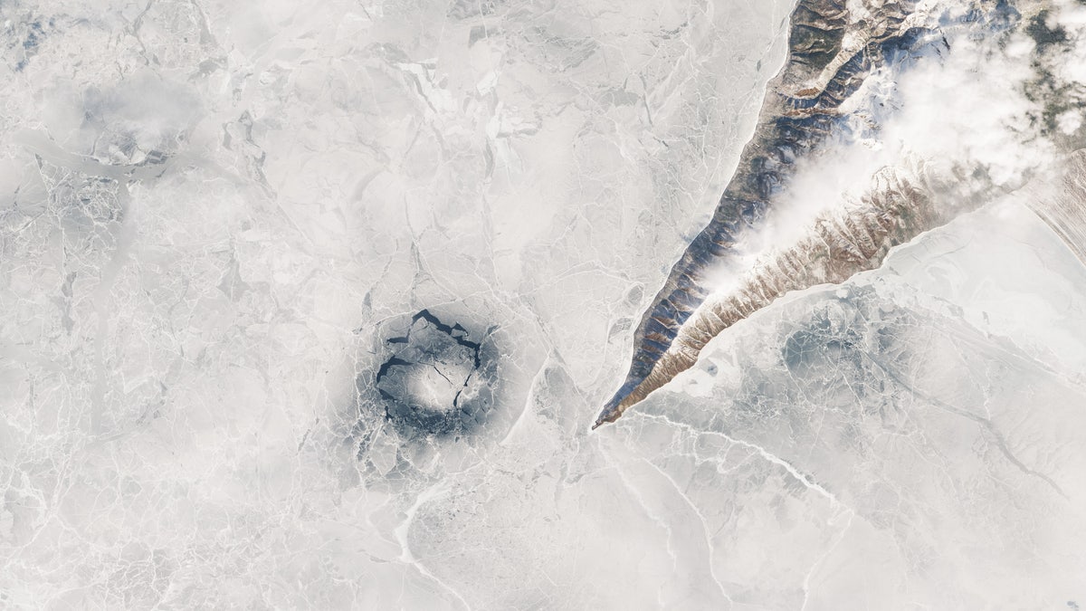 Satellite view of a Lake Baikal ice ring. (MODIS/NASA)