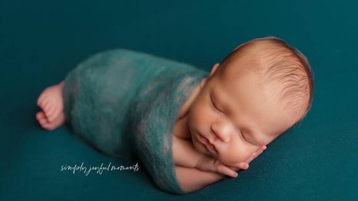 (Photo: Amanda Walker/Sarah Jankowski of Simply Joyful Moments Photography)