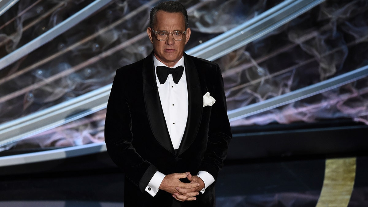 Tom Hanks gave a special shout out to late actor Kirk Douglas while speaking at the 2020 Oscars.