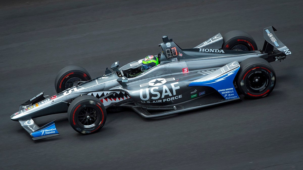 Daly used a different version of the design on the previous generation of the Indycar race car.