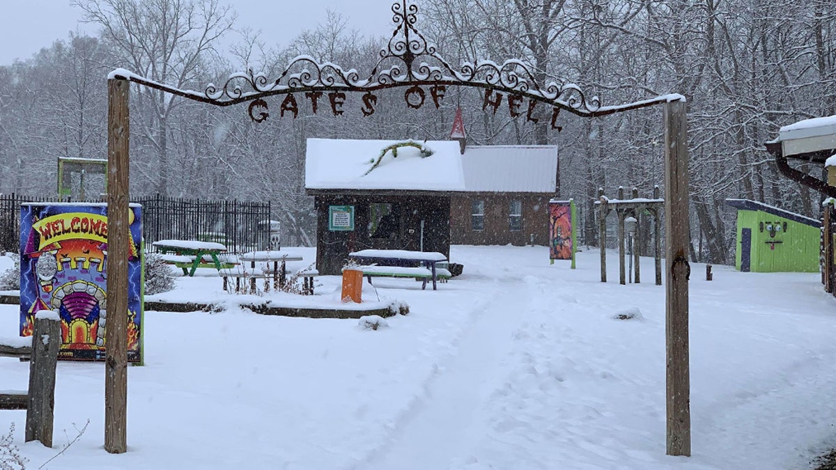 Wedding bells will ring on one hell of a note for 29 couples who get married in Hell, Mich. in a free, group wedding on Leap Day this year.
