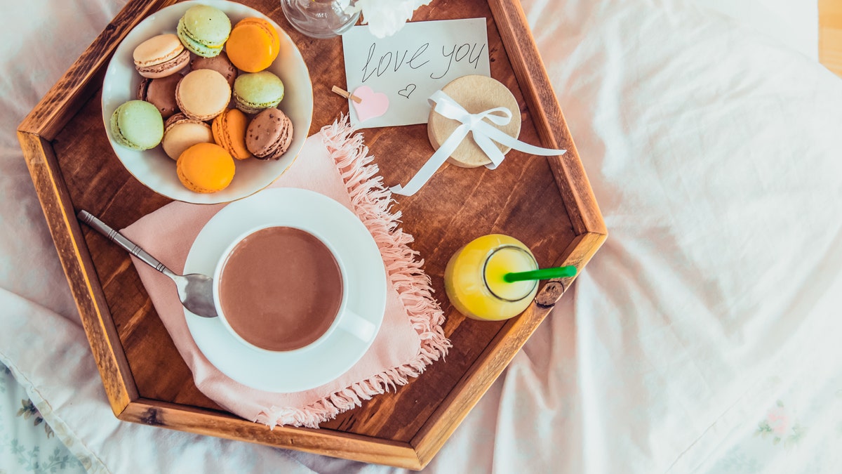 Your sweetheart will love an all-purpose breakfast-in-bed tray just as much as they’ll enjoy the meals you serve on it.