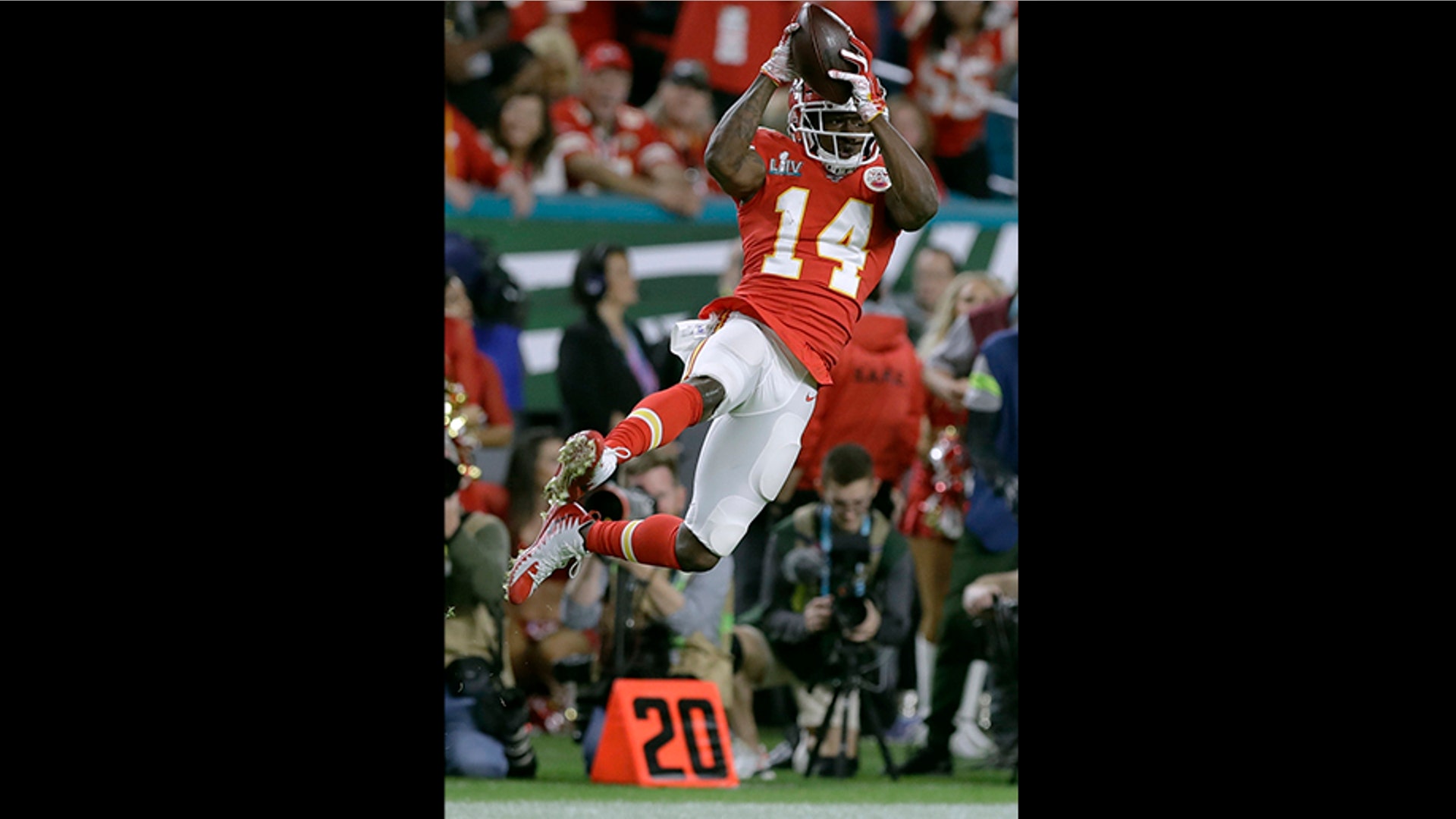 Kansas City Chiefs' Sammy Watkins catches a pass against the San Francisco 49ers during the first half.