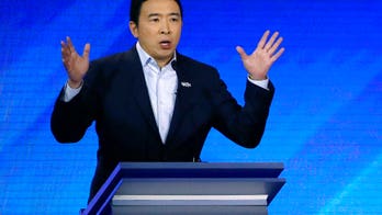 Andrew Yang says one of the remaining Dems needs to 'pull an Andrew Yang,' quit the race