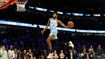 Derrick Jones Jr. wins NBA slam-dunk contest -- but Aaron Gordon feels robbed