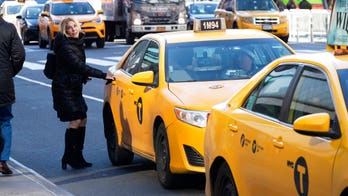 Missouri taxi driver kills passenger, wounds self during altercation on interstate