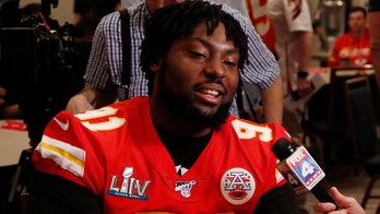 Chiefs player celebrates Super Bowl victory by helping out shelter dogs