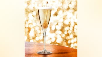 Oscar-worthy cocktails to serve at your Academy Awards bash