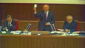 What collapse of Soviet Union can teach America about socialism: Bret Baier investigates