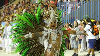 Carnival begins in Rio, but tourists will face contaminated water