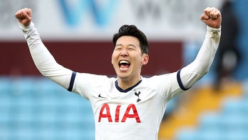 Spurs boost Champions League bid, Arsenal ends winless run