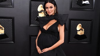 Pregnant model quizzed on how she uses bathroom in skintight bodysuit