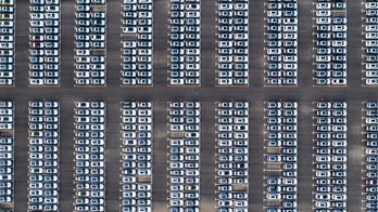 Moody's: Coronavirus could crush auto sales in 2020