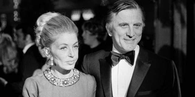 Kirk Douglas, seen here with his wife, Anne, in 1969, has died.