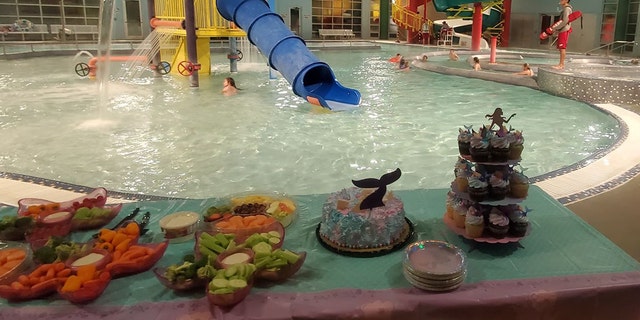 Grimet ordered the cake and the cupcakes, to the right, for a birthday party for her daughter.
