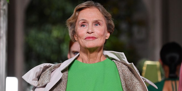 Lauren Hutton, 78, got candid about society’s "obsession with youth," and wishes the beauty industry would see aging in a positive light. 