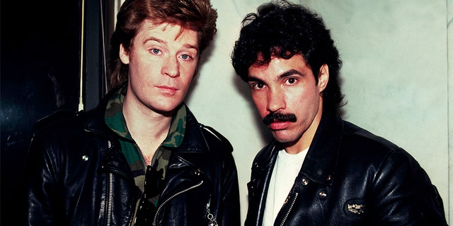 Portrait of American musicians Darryl Hall (left) and John Oates at the Whitehall Hotel, Chicago, Illinois, November 5, 1981.