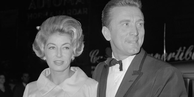 Kirk Douglas and his wife Anne at the premiere of "Spartacus." (Getty)