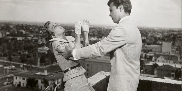 Robert Wagner starred alongside Joanne Woodward in 'A Kiss Before Dying,' marking his place as an expert actor to play villains.