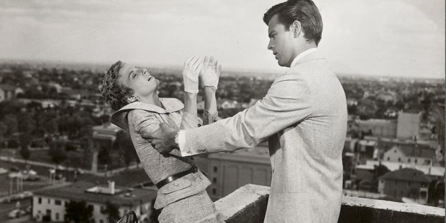 Robert Wagner starred alongside Joanne Woodward in 'A Kiss Before Dying,' marking his place as an expert actor to play villains.