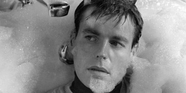 Robert Wagner was injured by the chemical used to create suds in 'The Pink Panther.'