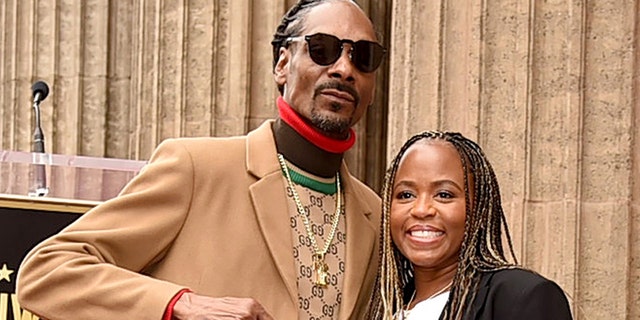 Snoop Dogg and his wife Shante Broadus have been married since 1997. 