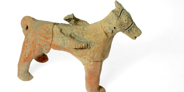 A horse figurine discovered at Tel Moza.(Tel Aviv University)