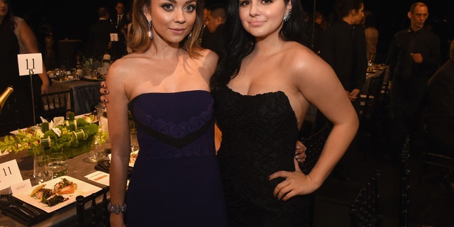Actors Sarah Hyland and Ariel Winter attend The 22nd Annual Screen Actors Guild Awards.