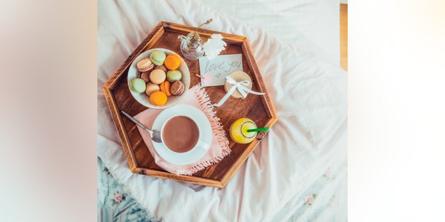 Your sweetheart will love an all-purpose breakfast-in-bed tray just as much as they’ll enjoy the meals you serve on it.