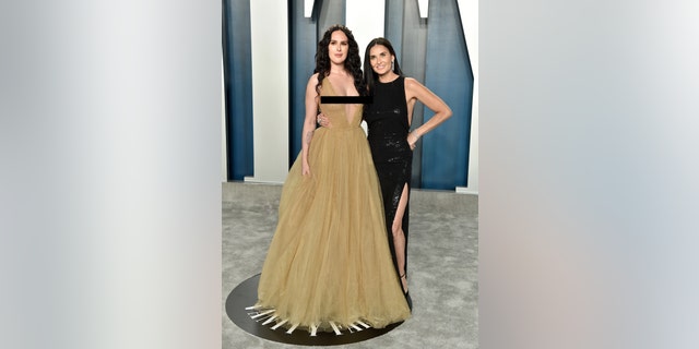 Rumer Willis and Demi Moore attend the 2020 Vanity Fair Oscar Party hosted by Radhika Jones at Wallis Annenberg Center for the Performing Arts on February 09, 2020 in Beverly Hills, Calif.