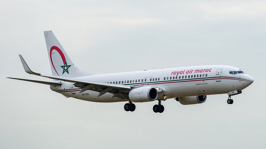 Fox Maroc - Moroccan airline apologizes, takes 'firm' action against employees seen  posing with porn actress on flight | Fox News