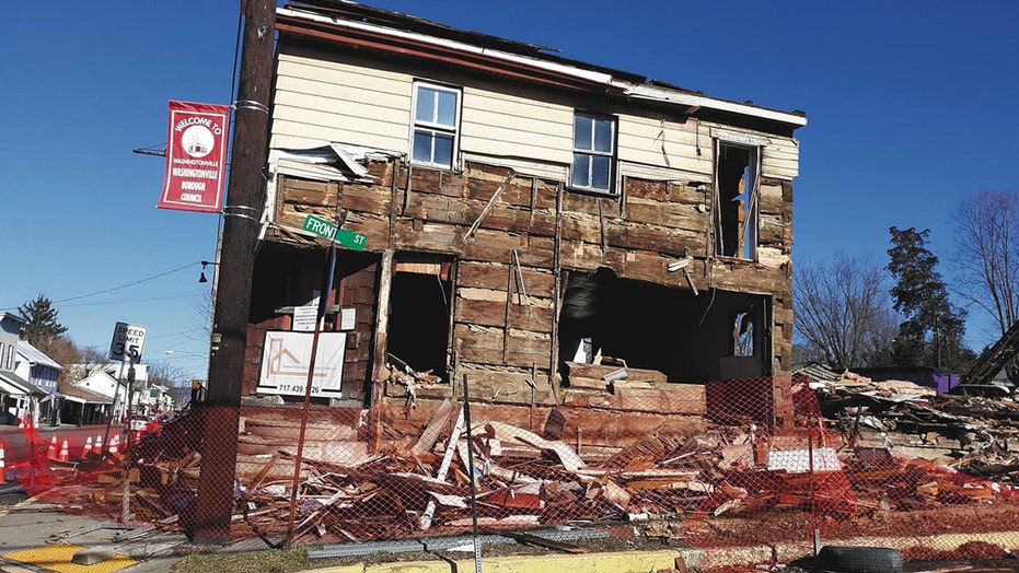 Colonial Era Log Cabin Discovered Inside Pennsylvania Bar Fox News