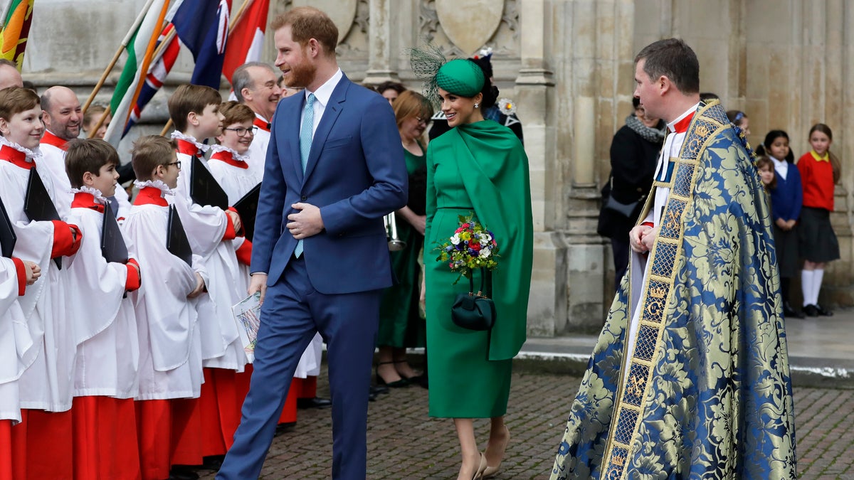 Meghan Markle, Prince Harry make last royal appearance, barely interact ...