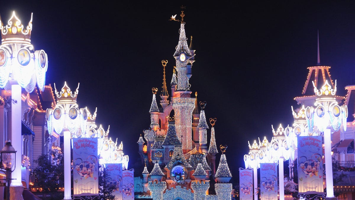 Disneyland Paris Magic Christmas Season Launch