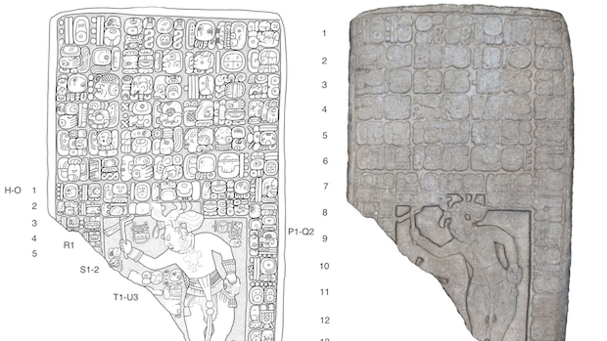 A drawing of a tablet found at the site (left) and a 3D-model of the tablet (left).