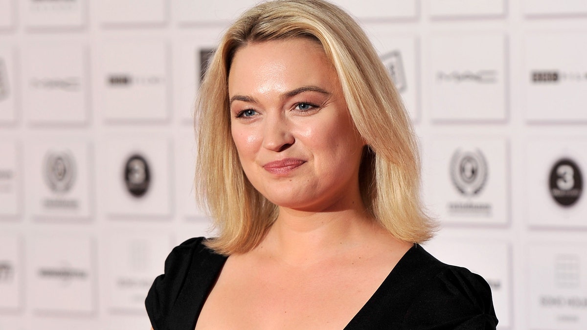 Sophia myles photos