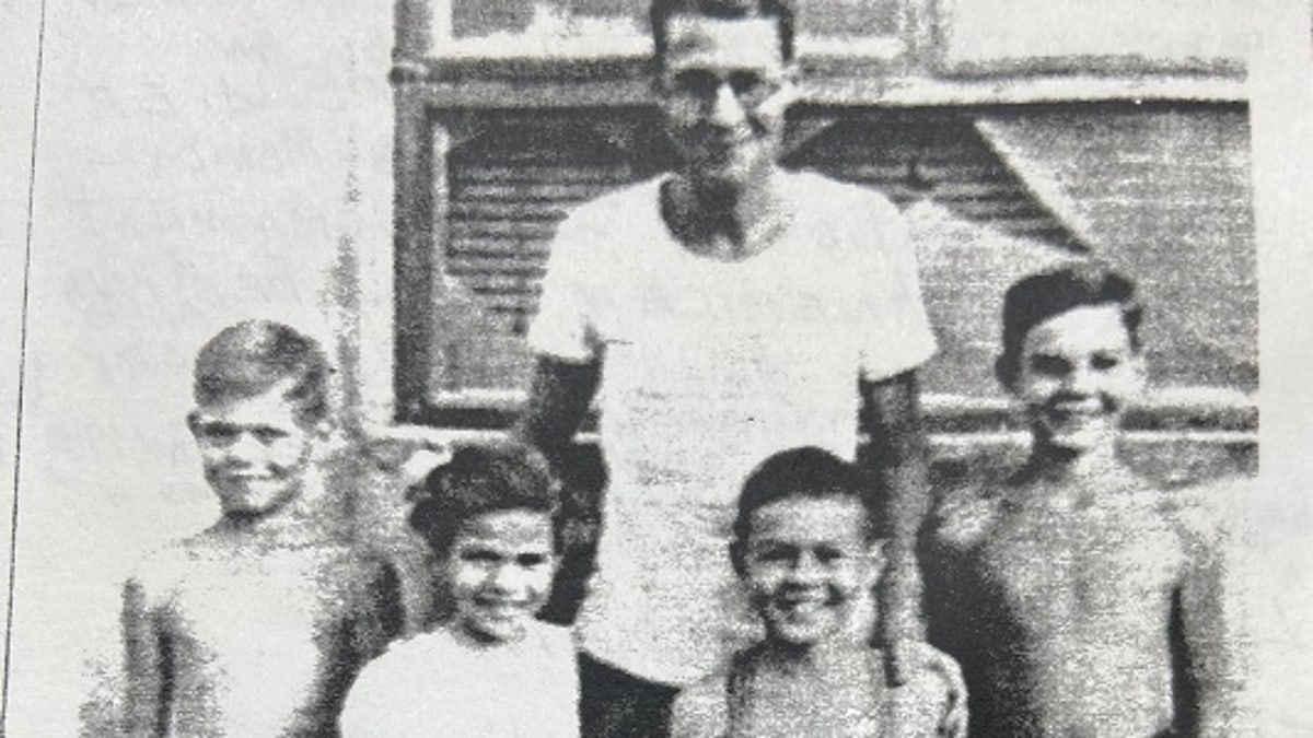 Benjamin Hall's father Roderick, his Siblings, Ian, Consuelo, and Alaistair, and father also Alaistair.
