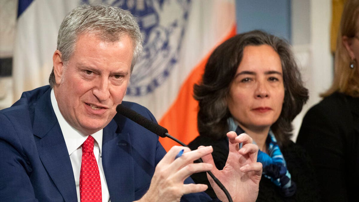 De Blasio said he's "abosultely considering" a shelter-in-place order for New York City. (AP Photo/Mark Lennihan, File)