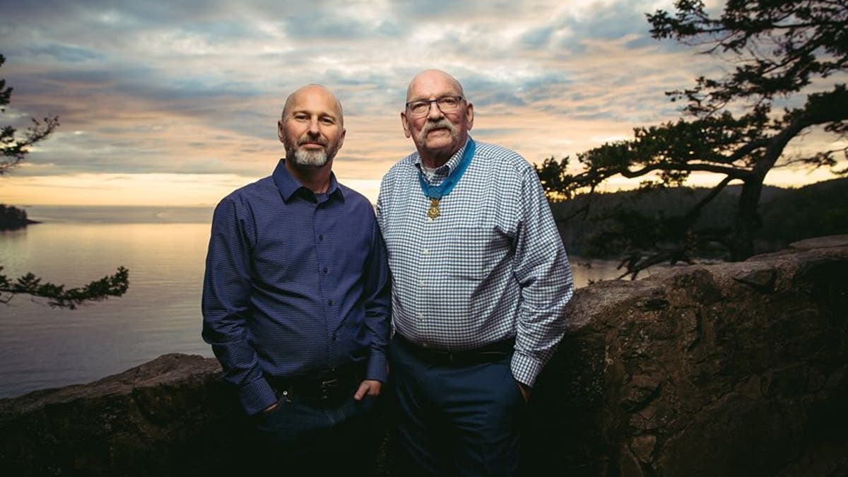 Marcus Brotherton (left) and Gary Beikirch
