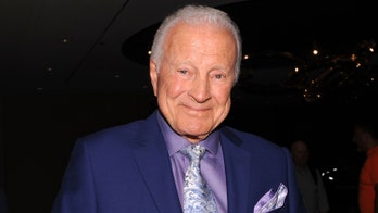 Lyle Waggoner, 'The Carol Burnett Show' star, dead at 84