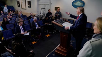 'Chinese' written over 'coronavirus' in Trump notes, photo shows